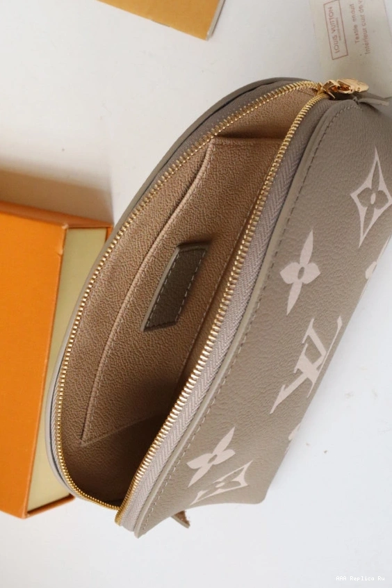 AAA Pruses Bags COSMETIC Louis POUCH Vuitton 0804